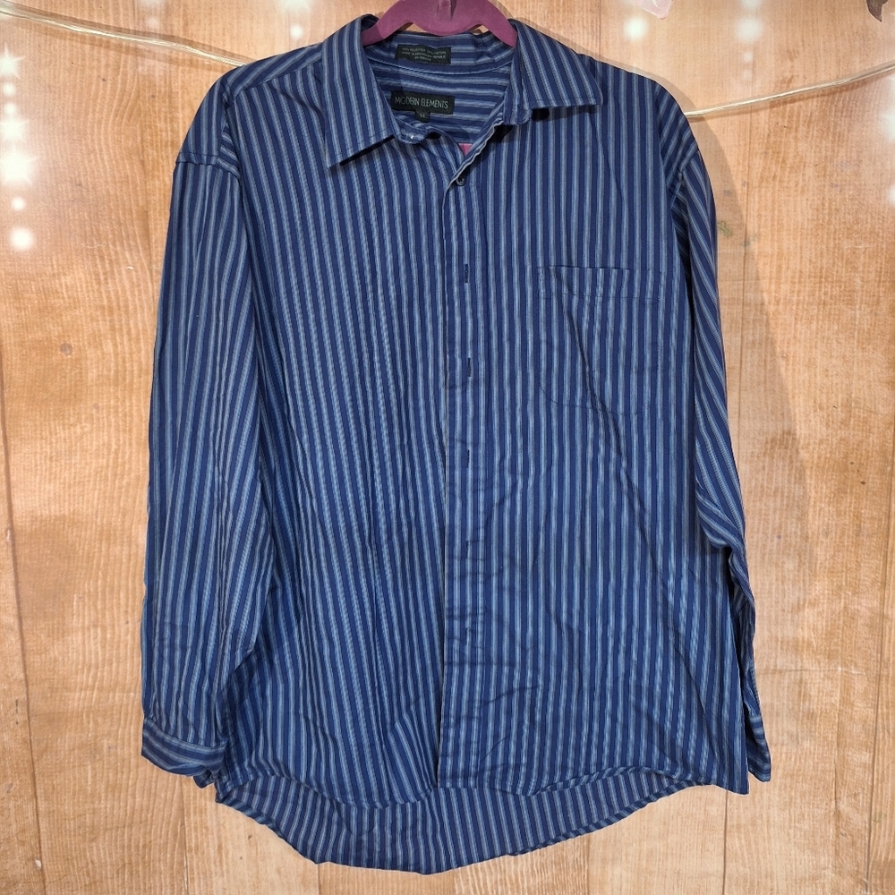 Modern Elements size medium blue button down shirt